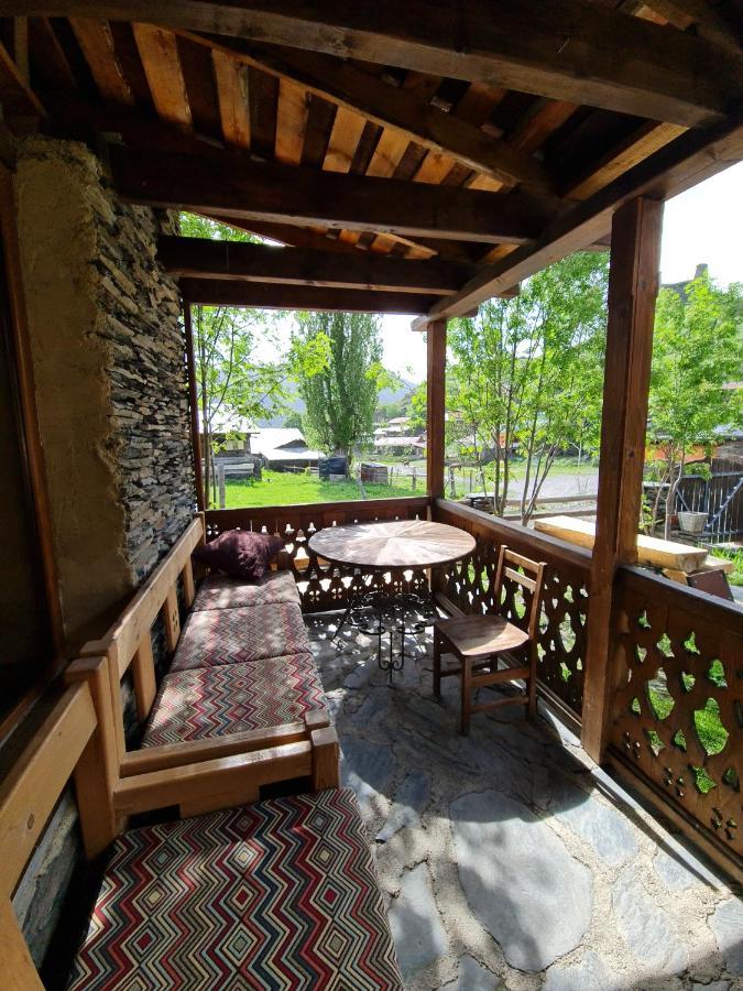Guest House Shina Omalo 외부 사진