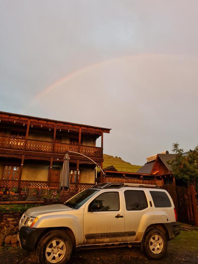 Guest House Shina Omalo 외부 사진