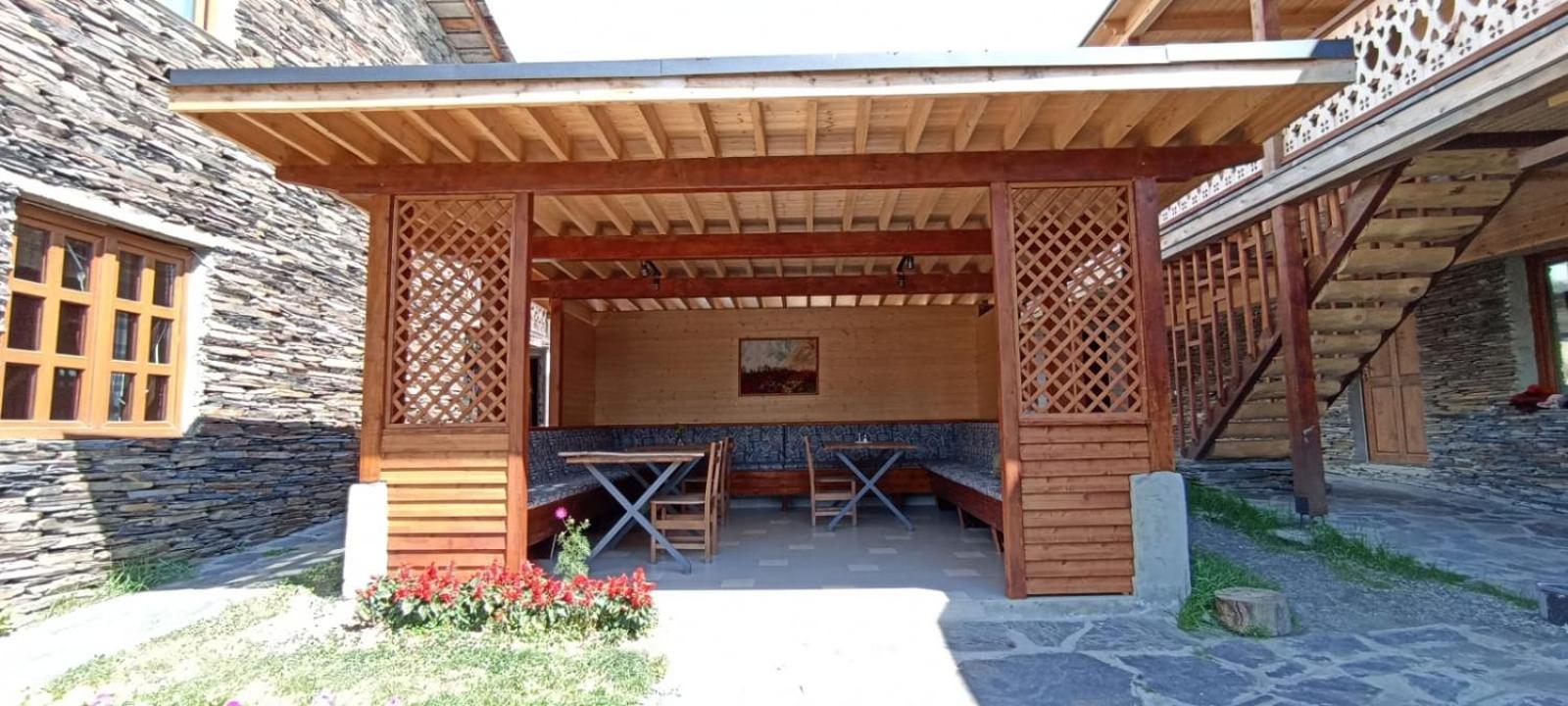 Guest House Shina Omalo 외부 사진